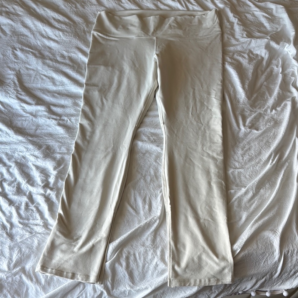 Cream High-Waisted split-hem yoga pants